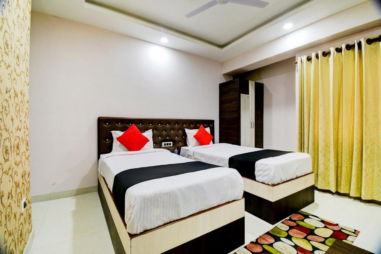غاواهاتي Collection O 73981 Imperial Inn المظهر الخارجي الصورة