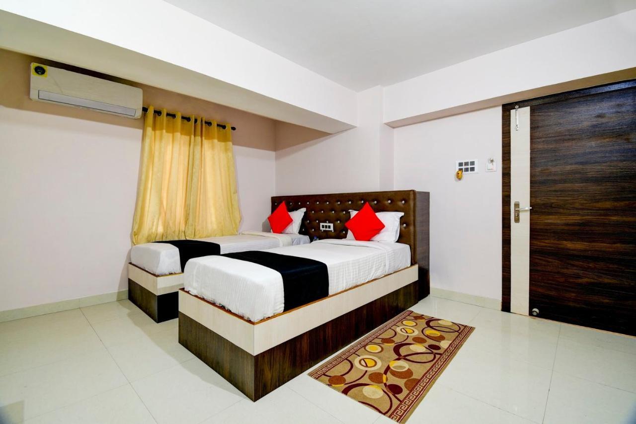 غاواهاتي Collection O 73981 Imperial Inn المظهر الخارجي الصورة