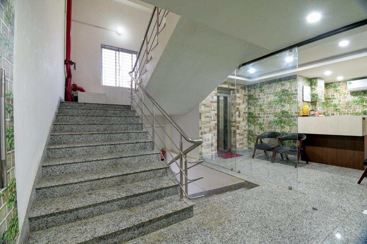 غاواهاتي Collection O 73981 Imperial Inn المظهر الخارجي الصورة